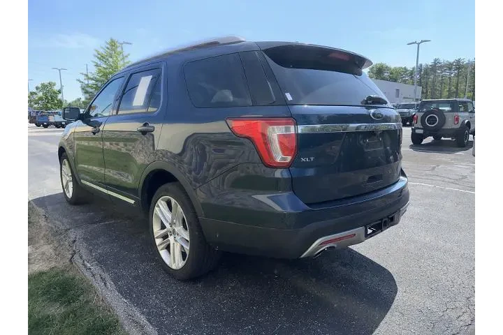 $16496 : Ford Explorer 2016 AWD XLT 4 image 5