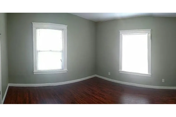 $700 : A room for rent in La image 1