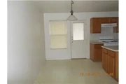 $950 : Rental property with 2 bedro thumbnail