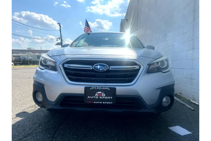$17215 : 2018 Outback 3.6R Limited image 1