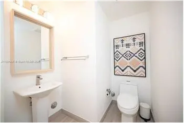 $4000 : Rental property with 1 bedro image 8