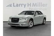 Chrysler 300 2016 Limited 4d thumbnail
