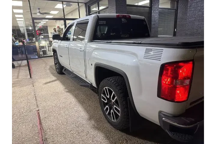 $22605 : GMC Sierra 1500 2018 4x4 SLE image 5