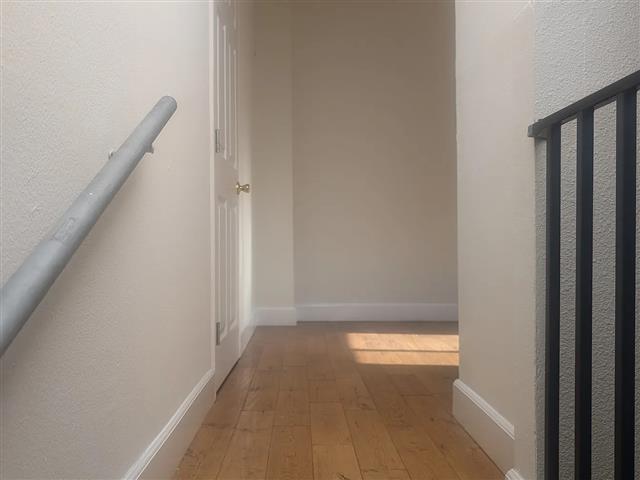 $1800 : 2 beds 1 Bath image 5