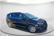 Pre-Owned 2022 Pacifica Touri en Milwaukee