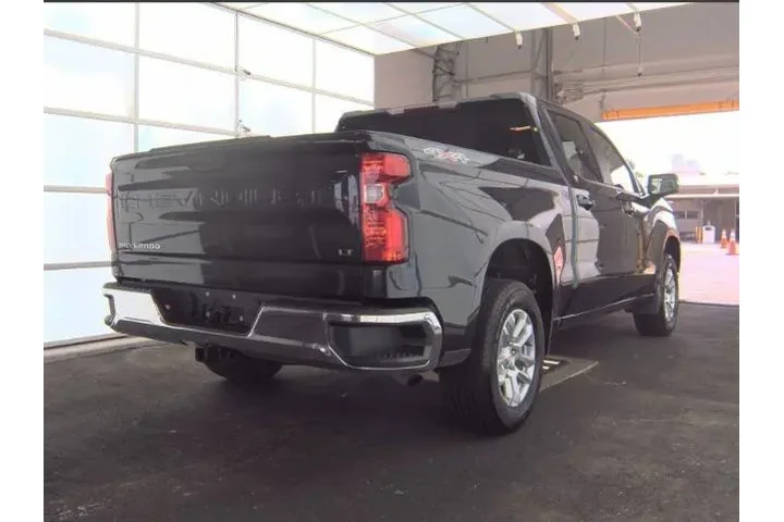 $33484 : Chevrolet Silverado 1500 202 image 2