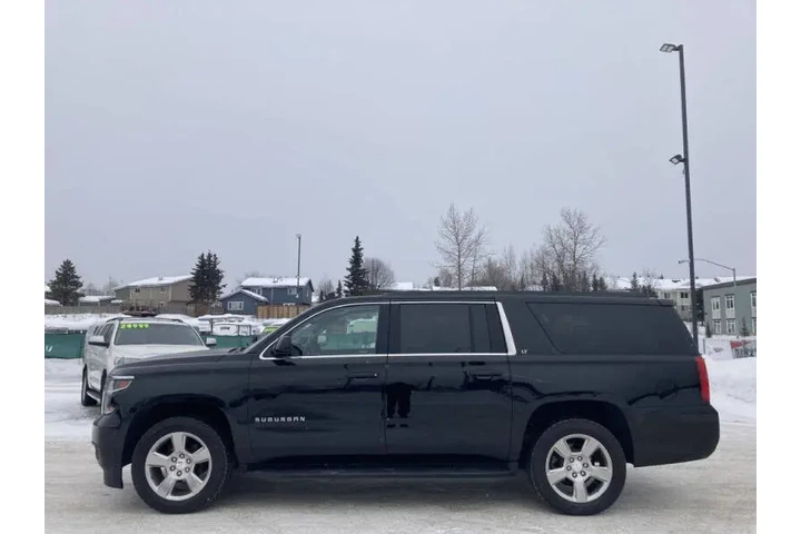 $23397 : 2019 Suburban LT image 9