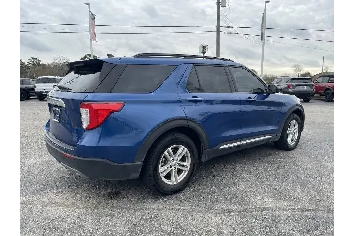 $24299 : Ford Explorer 2022 XLT 4dr S image 2