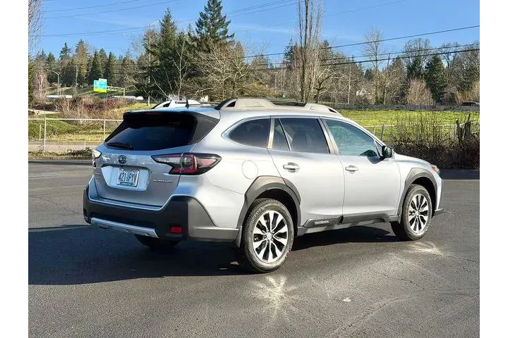 $28995 : Subaru Outback 2023 AWD Limi image 4