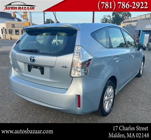 $10300 : Used 2014 Prius v 5dr Wgn Two image 5