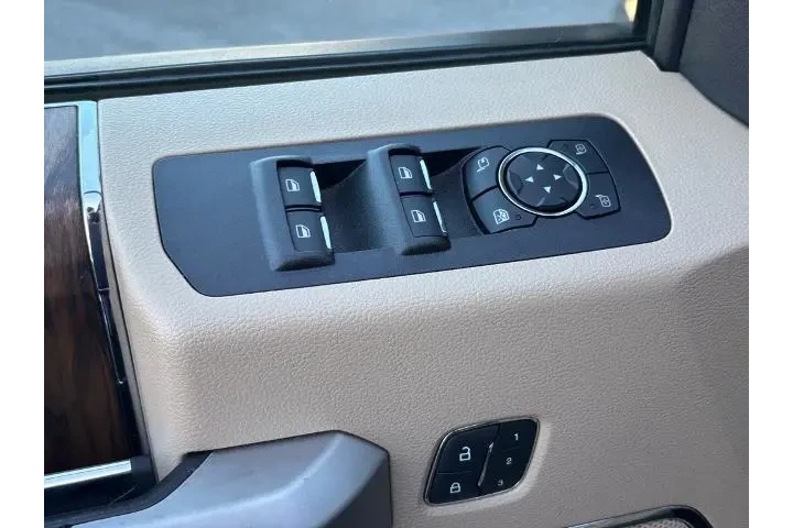 $24975 : Ford F-150 2018 4x2 King Ran image 7