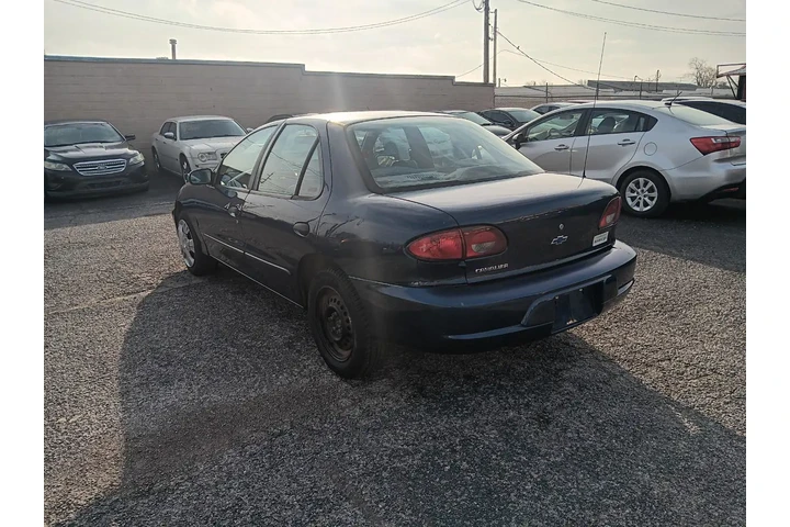 $2500 : 2002 Cavalier BASE image 6