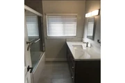 $1000 : Amplio apartamento de 2 habita thumbnail