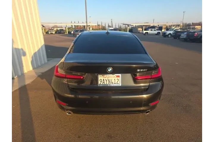 $27800 : BMW 3 Series 2022 330i 4dr S image 5