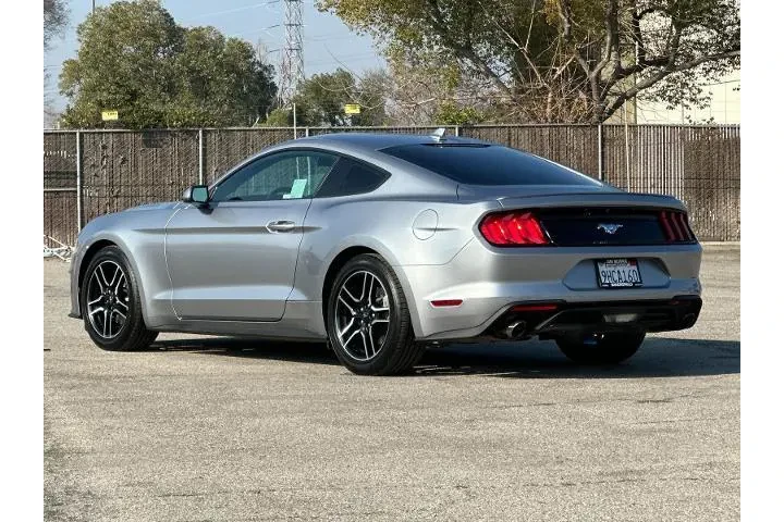 $25990 : Ford Mustang 2022 EcoBoost 2 image 5
