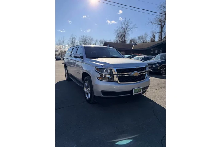 $15995 : 2015 Suburban LT image 7