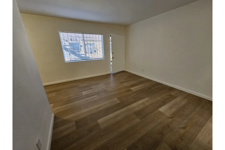 $1625 : Apartamento de 1 Recamara image 2