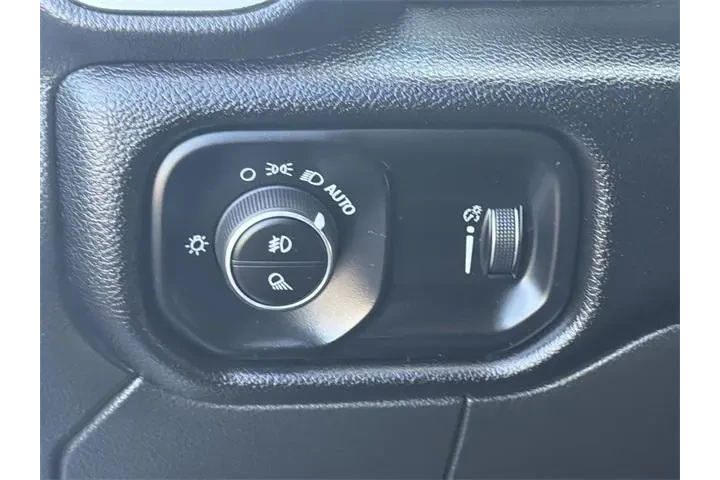 $37591 : Ram 2500 2024 4x4 Big Horn 4 image 9