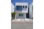 BONITA CASA EN CONDOMINIO en Queretaro