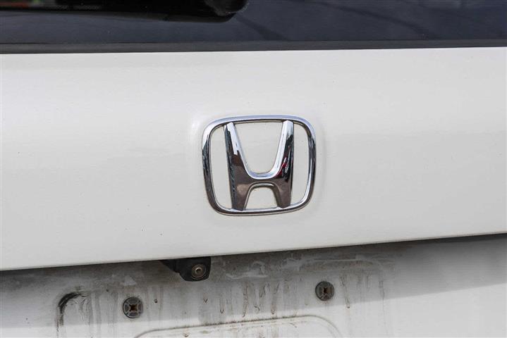 $15990 : Pre-Owned 2016 Honda Pilot To image 10
