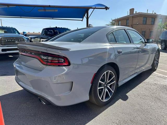 $36995 : Pre-Owned 2022 Charger R/T Se image 6