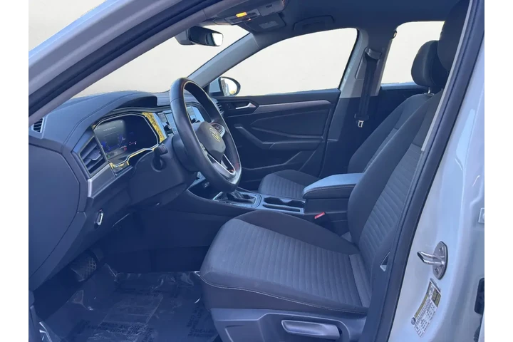 $18304 : Volkswagen Jetta 2024 S 4dr image 9