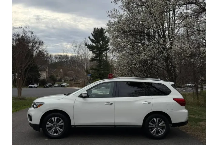 $14550 : 2020 Pathfinder SV image 5