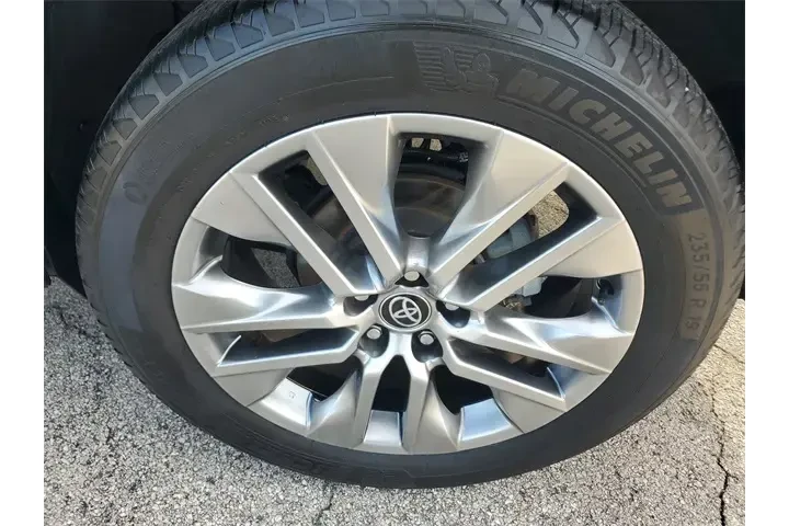 $26990 : Toyota RAV4 2023 XLE Premium image 6