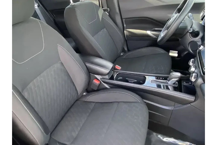 $18999 : Nissan Kicks 2024 SV 4dr Cro image 10