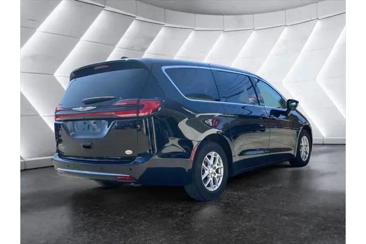 $25500 : Chrysler Pacifica 2023 Touri image 6