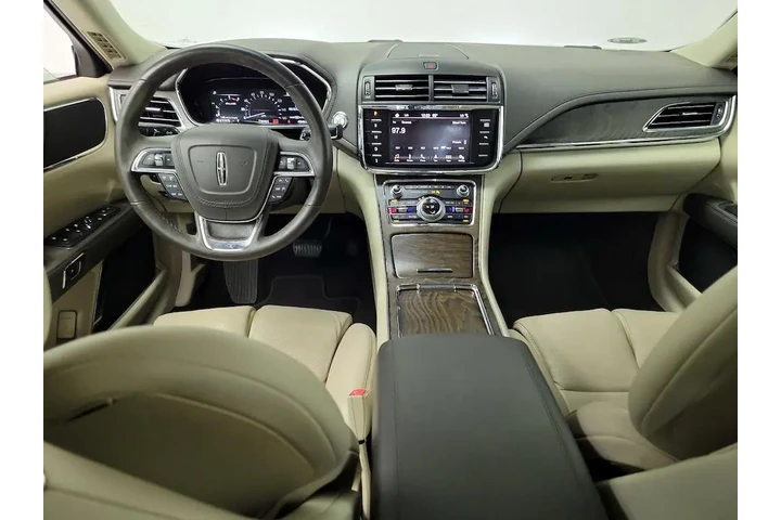 $26998 : Lincoln Continental 2018 AWD image 9