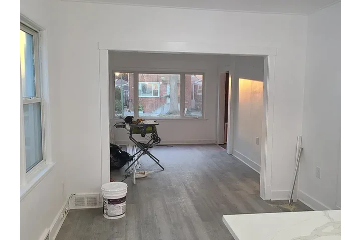 $2500 : Recién rehabilitado 4bed. image 5