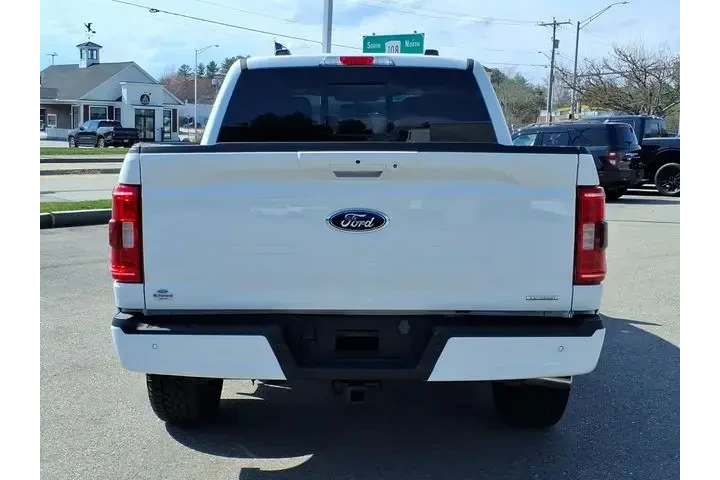 $39833 : Ford F-150 2023 4x4 XLT 4dr image 4