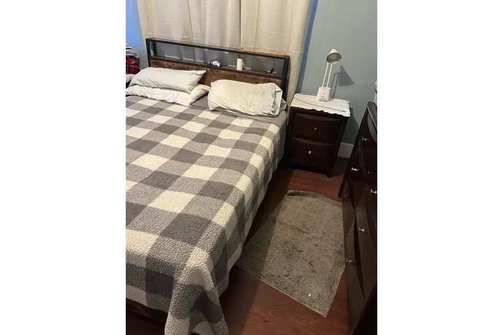 $850 : Cuarto de renta image 2