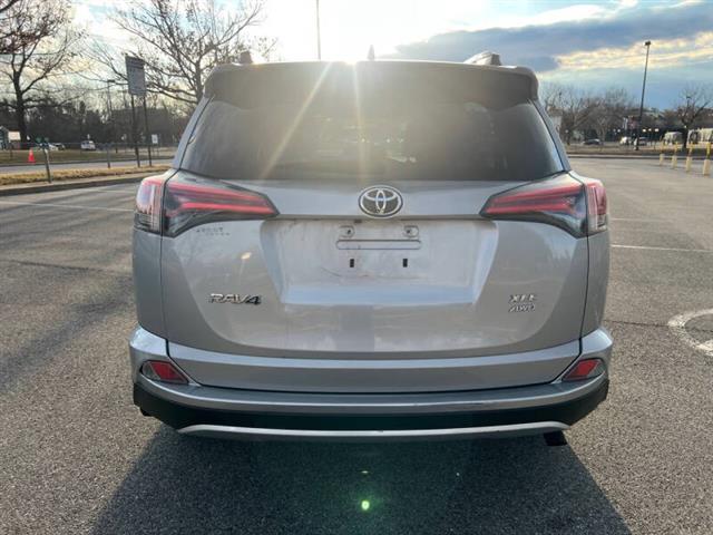 $12900 : 2016 RAV4 XLE image 7