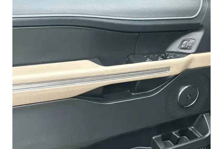 $36945 : Ford Expedition MAX 2022 4x4 image 10