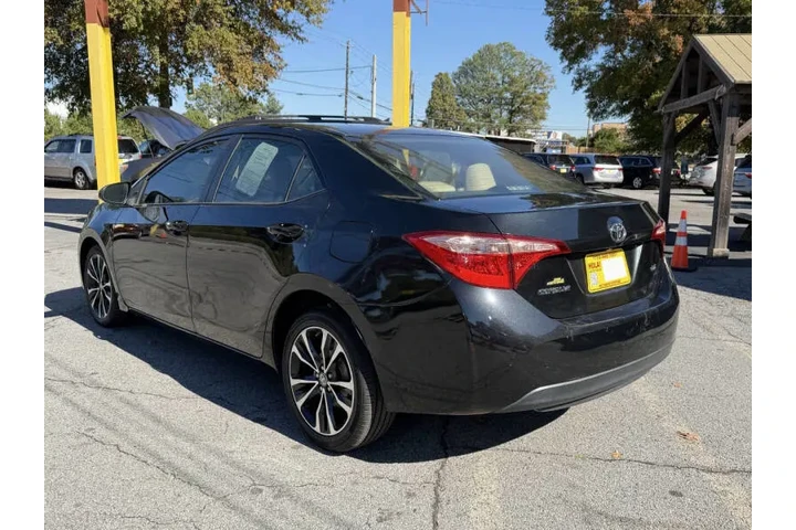 2019 Corolla L image 9