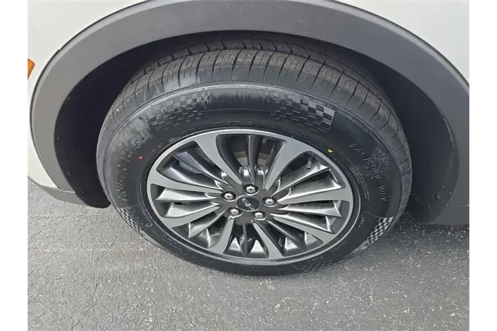 $25990 : Lincoln Nautilus 2023 Standa image 7