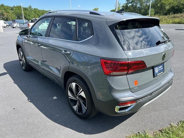 $29998 : PRE-OWNED 2024 VOLKSWAGEN TAO image 5