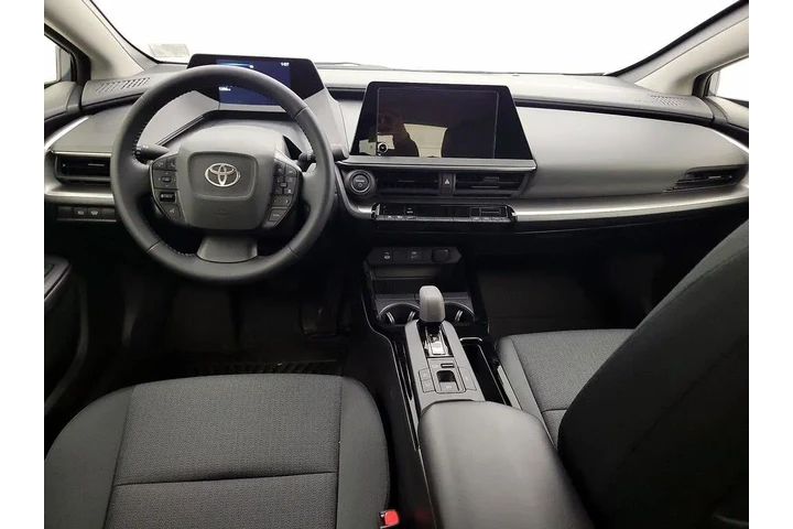 $31998 : Toyota Prius 2026 LE 4dr Hat image 9