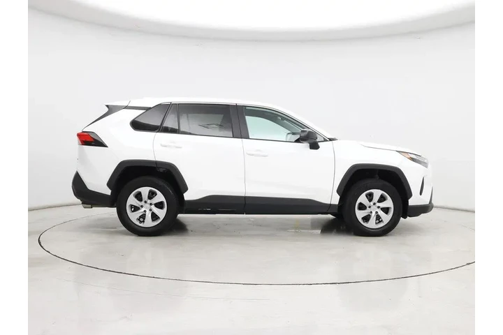 $27998 : Toyota RAV4 2024 AWD LE 4dr image 7