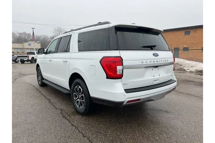 $39995 : Ford Expedition MAX 2024 4x4 image 7