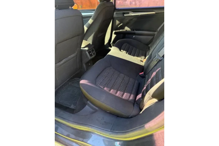 $4990 : 2016 Fusion SE image 9