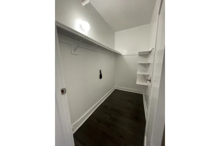 $1495 : Studio en Renta image 4