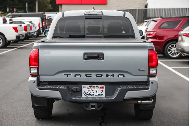 $32000 : Toyota Tacoma 2018 4x4 TRD P image 5