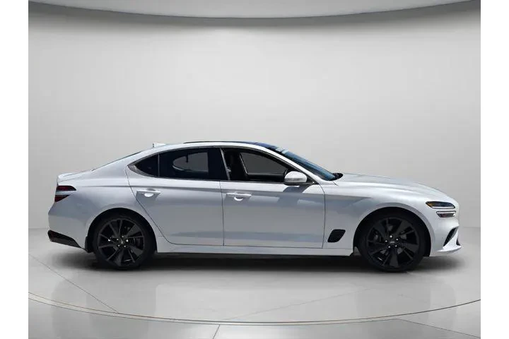 $30261 : Genesis G70 2023 2.0T 4dr Se image 4