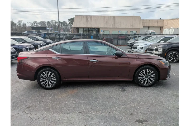 $19997 : Nissan Altima 2024 2.5 SV 4d image 3