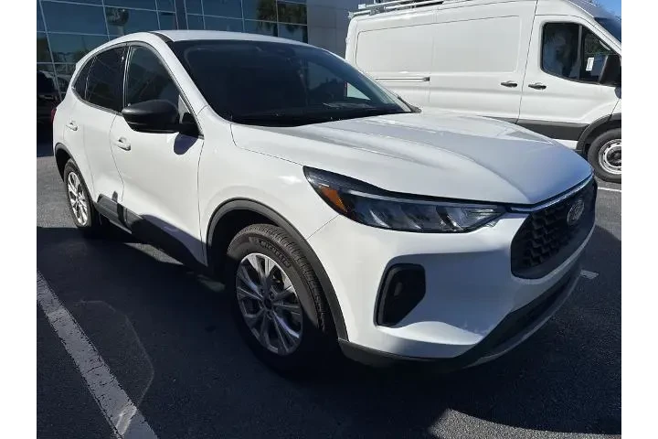 $21992 : Ford Escape 2025 Active 4dr image 1