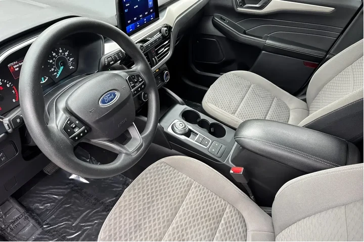 Ford Escape 2022 SE 4dr SUV image 9
