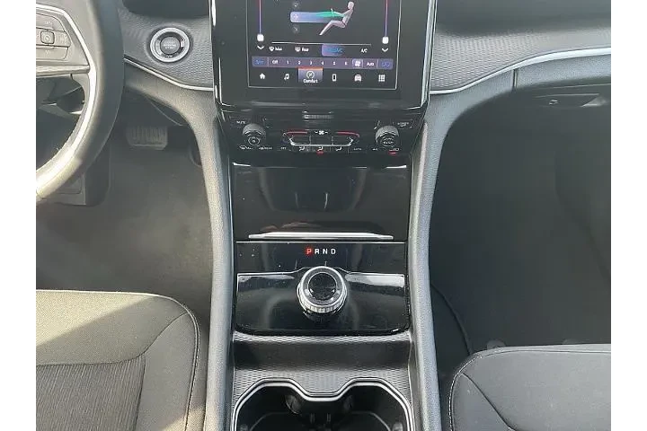 $28997 : Jeep Grand Cherokee 2024 4x4 image 8